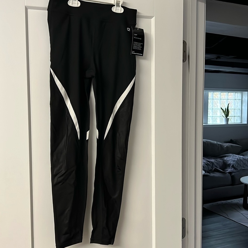 Brand New Black Women’s GapFit Pants Size Small